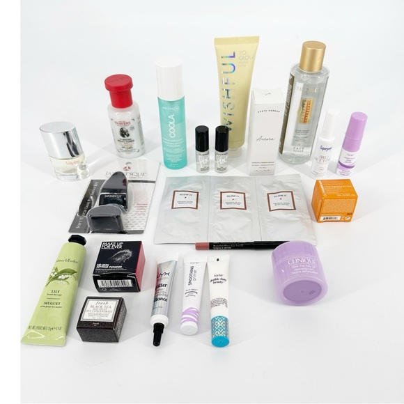 Beauty Bundle Assortment - Picture 1 of 9